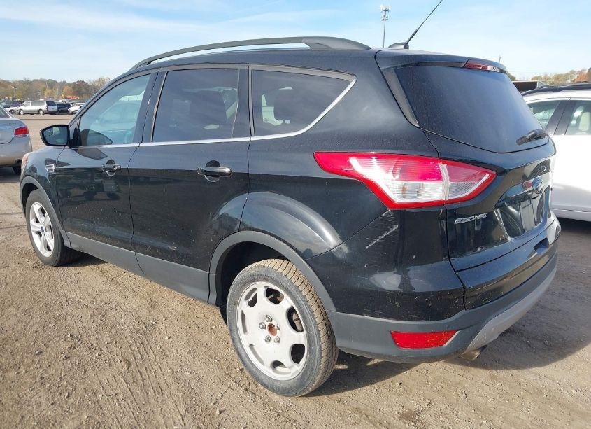 Photo 3 of 2016 Ford Escape SE (VIN 1FMCU0GX9GUA43674)