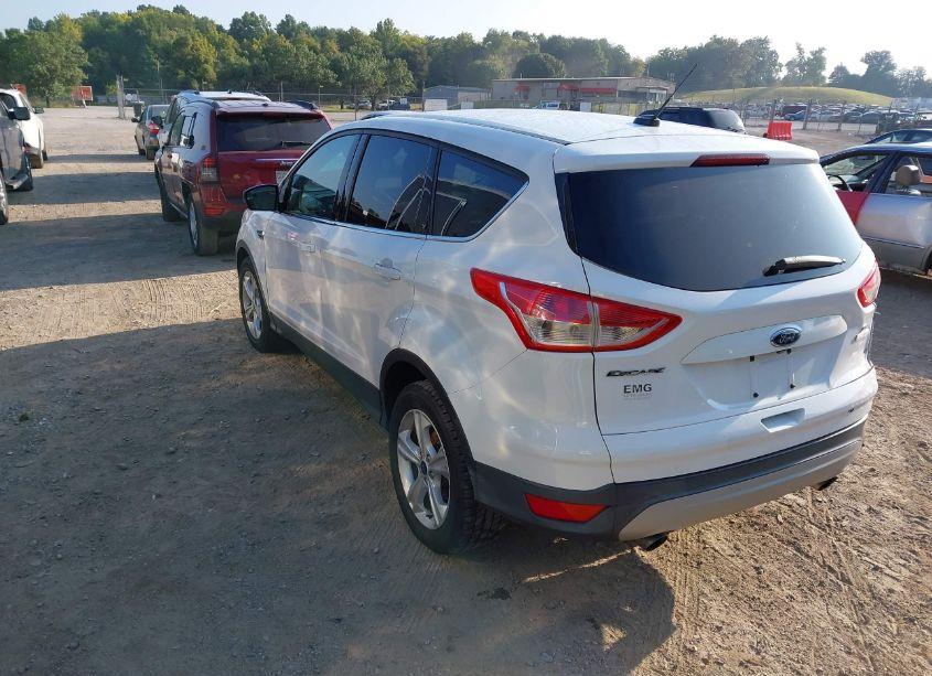Photo 3 of 2016 Ford Escape SE (VIN 1FMCU0GX9GUA55548)