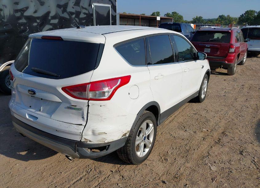 Photo 4 of 2016 Ford Escape SE (VIN 1FMCU0GX9GUA55548)