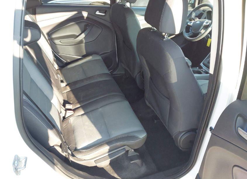 Photo 8 of 2016 Ford Escape SE (VIN 1FMCU0GX9GUA55548)