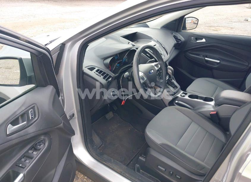 Photo 15 of 2016 Ford Escape SE (VIN 1FMCU0GX9GUB07146)