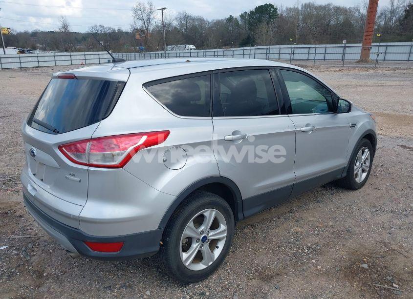 Photo 4 of 2016 Ford Escape SE (VIN 1FMCU0GX9GUB07146)