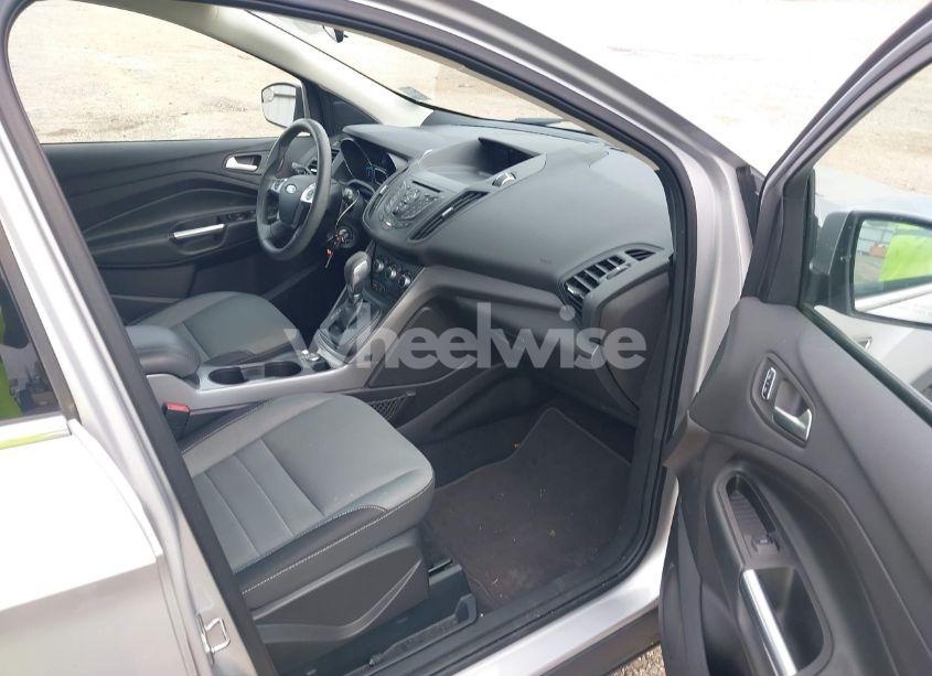 Photo 5 of 2016 Ford Escape SE (VIN 1FMCU0GX9GUB07146)