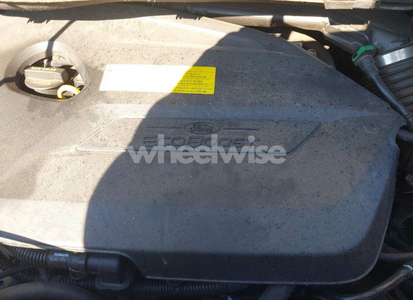 Photo 10 of 2016 Ford Escape SE (VIN 1FMCU0GX9GUB08815)