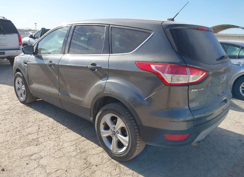 Photo 3 of 2016 Ford Escape SE (VIN 1FMCU0GX9GUB41152)