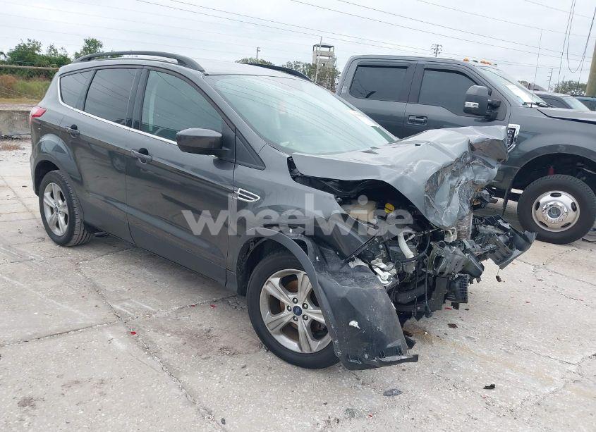 2016 Ford Escape SE (VIN 1FMCU0GX9GUB43872) main photo