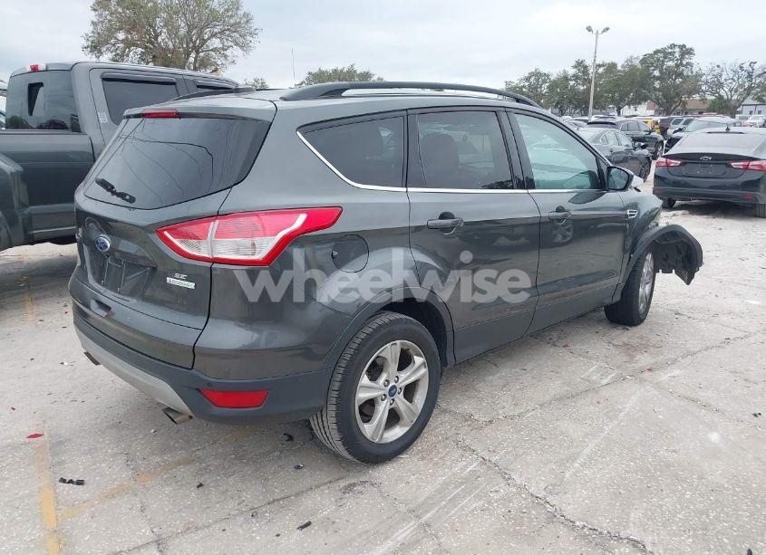 Photo 4 of 2016 Ford Escape SE (VIN 1FMCU0GX9GUB43872)