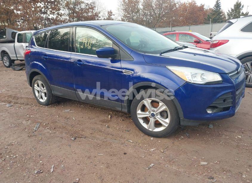 2016 Ford Escape SE (VIN 1FMCU0GX9GUB90836) main photo