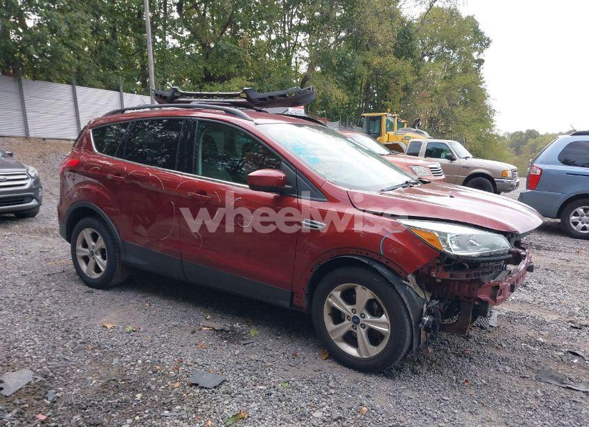 2016 Ford Escape SE (VIN 1FMCU0GX9GUB91906) main photo