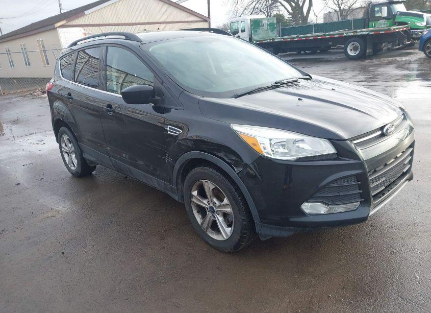 2016 Ford Escape SE (VIN 1FMCU0GX9GUC40151) main photo