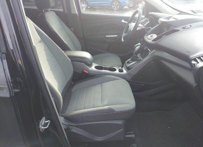 Photo 5 of 2016 Ford Escape SE (VIN 1FMCU0GX9GUC40151)