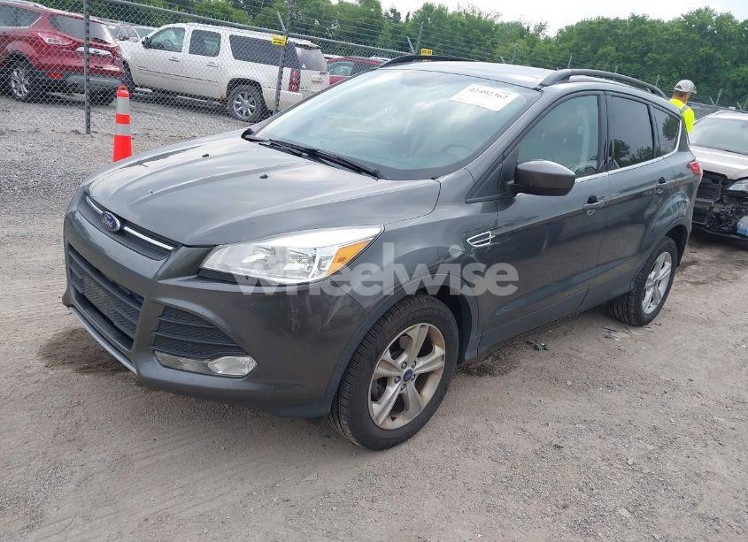 Photo 2 of 2016 Ford Escape SE (VIN 1FMCU0GX9GUC56396)