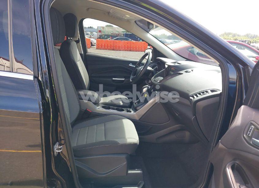 Photo 5 of 2016 Ford Escape SE (VIN 1FMCU0GX9GUC60433)