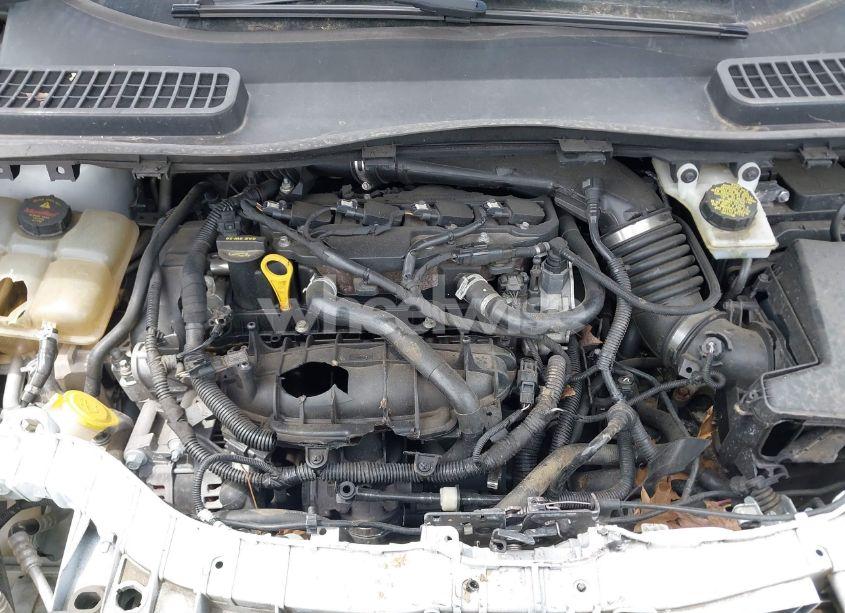 Photo 10 of 2016 Ford Escape SE (VIN 1FMCU0GX9GUC81721)