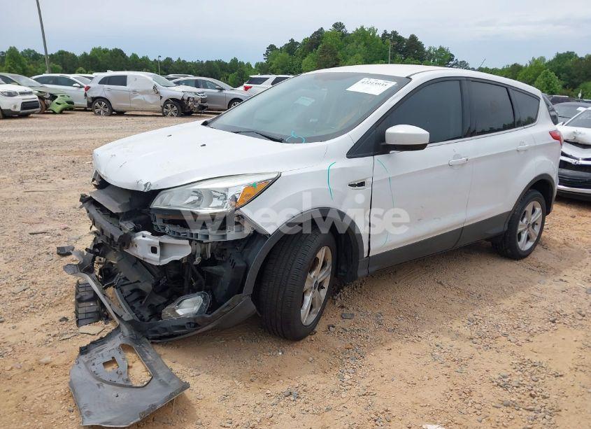 Photo 2 of 2016 Ford Escape SE (VIN 1FMCU0GX9GUC81721)