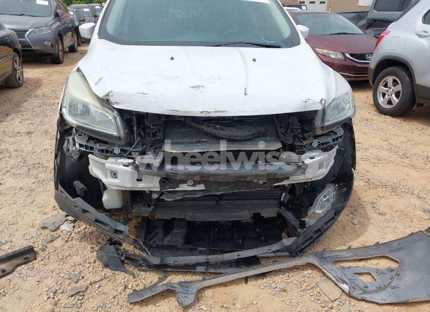 Photo 6 of 2016 Ford Escape SE (VIN 1FMCU0GX9GUC81721)