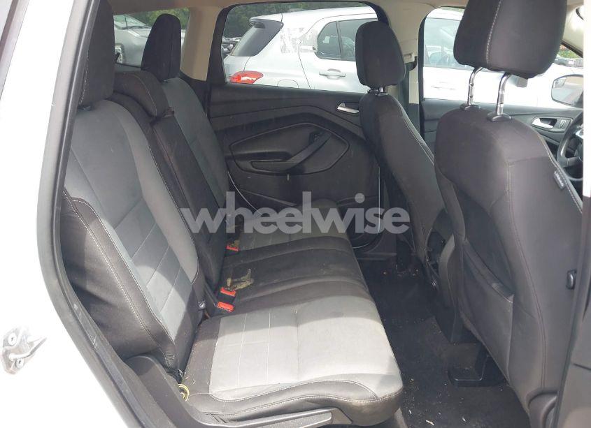 Photo 8 of 2016 Ford Escape SE (VIN 1FMCU0GX9GUC81721)