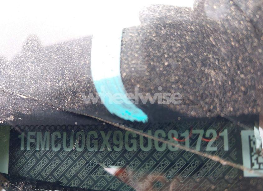 Photo 9 of 2016 Ford Escape SE (VIN 1FMCU0GX9GUC81721)