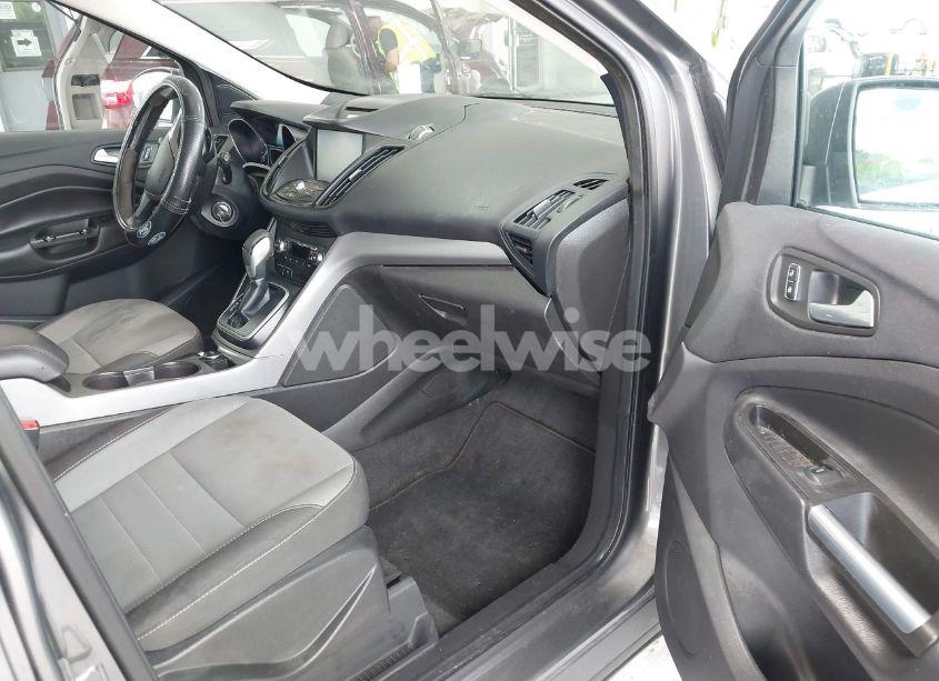 Photo 5 of 2014 Ford Escape SE (VIN 1FMCU0GXXEUB52822)