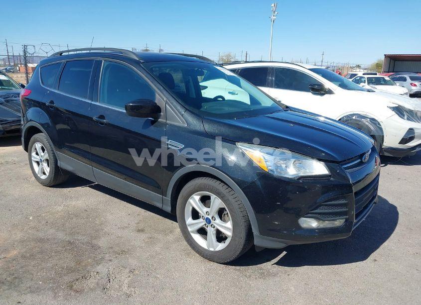 2014 Ford Escape SE (VIN 1FMCU0GXXEUE35415) main photo