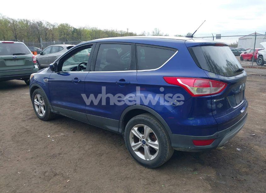 Photo 3 of 2015 Ford Escape SE (VIN 1FMCU0GXXFUA22993)