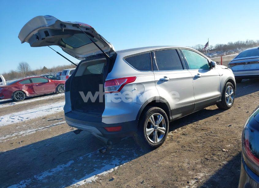 Photo 4 of 2015 Ford Escape SE (VIN 1FMCU0GXXFUA40586)
