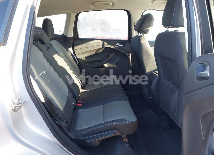 Photo 8 of 2015 Ford Escape SE (VIN 1FMCU0GXXFUA40586)