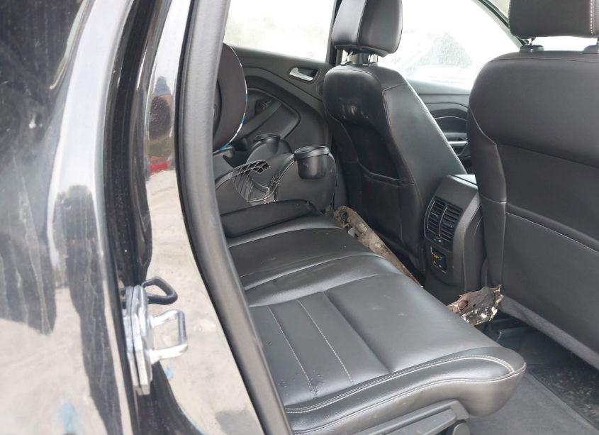 Photo 8 of 2015 Ford Escape SE (VIN 1FMCU0GXXFUA89917)