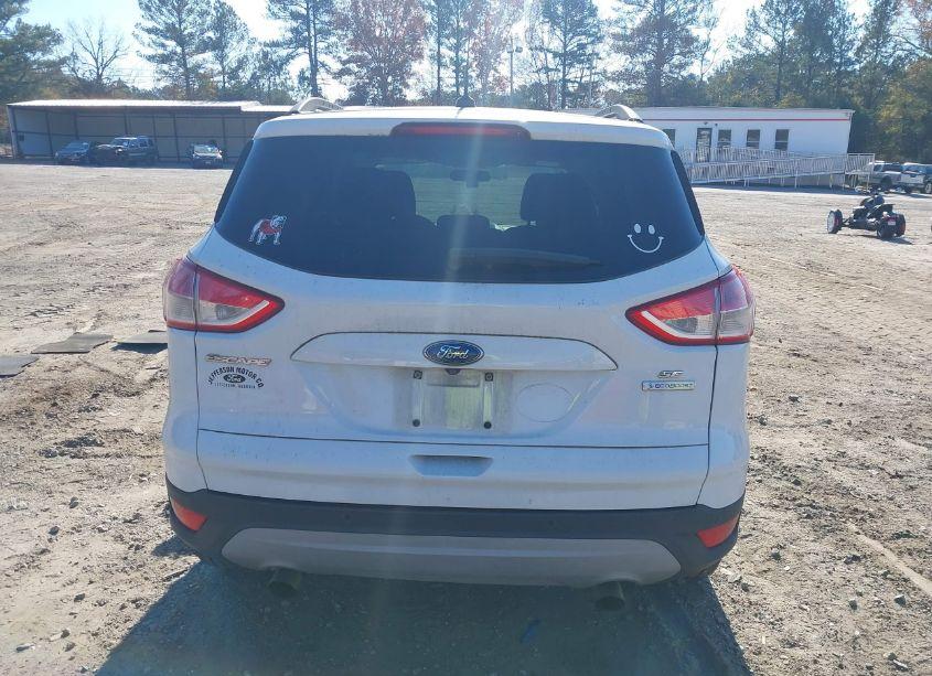 Photo 16 of 2015 Ford Escape SE (VIN 1FMCU0GXXFUA99654)