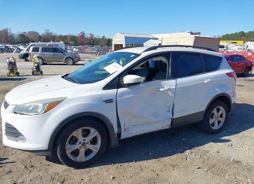 Photo 6 of 2015 Ford Escape SE (VIN 1FMCU0GXXFUA99654)