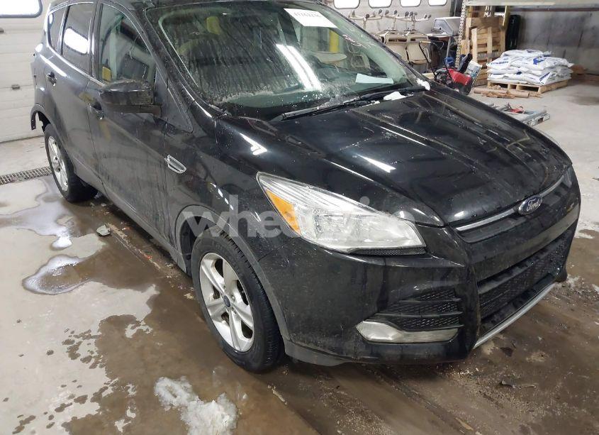 2015 Ford Escape SE (VIN 1FMCU0GXXFUB04738) main photo
