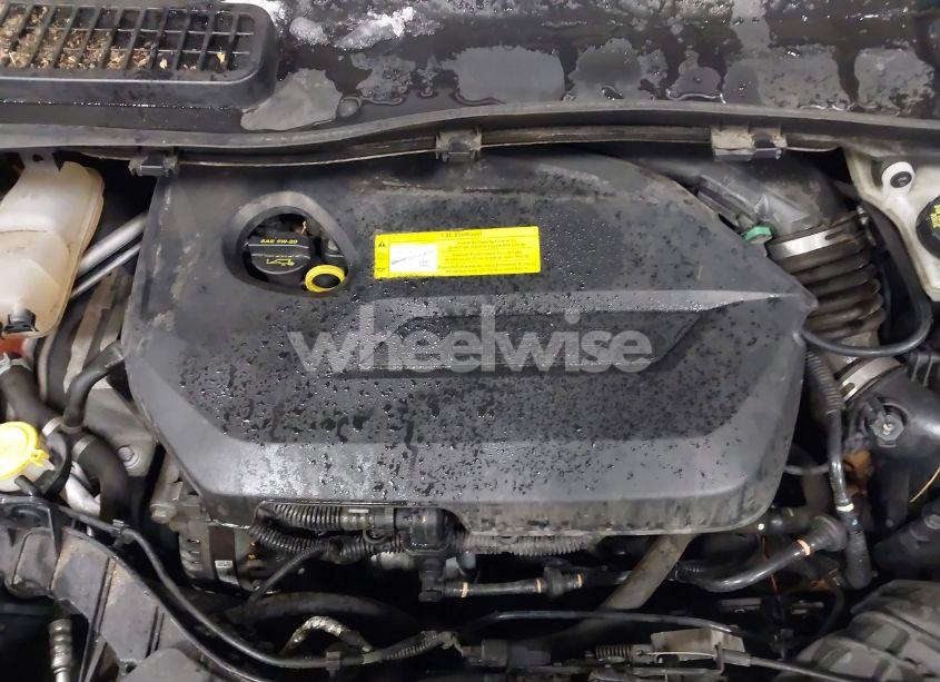 Photo 10 of 2015 Ford Escape SE (VIN 1FMCU0GXXFUB04738)