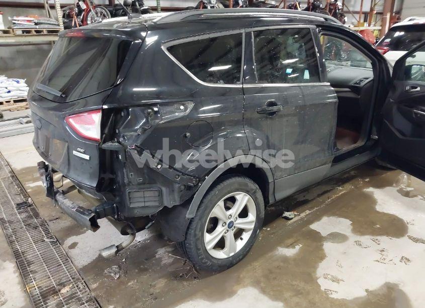 Photo 4 of 2015 Ford Escape SE (VIN 1FMCU0GXXFUB04738)