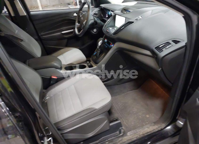 Photo 5 of 2015 Ford Escape SE (VIN 1FMCU0GXXFUB04738)