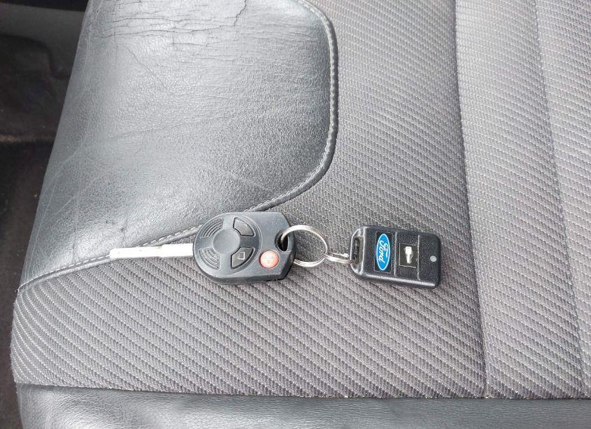 Photo 11 of 2015 Ford Escape SE (VIN 1FMCU0GXXFUB26304)