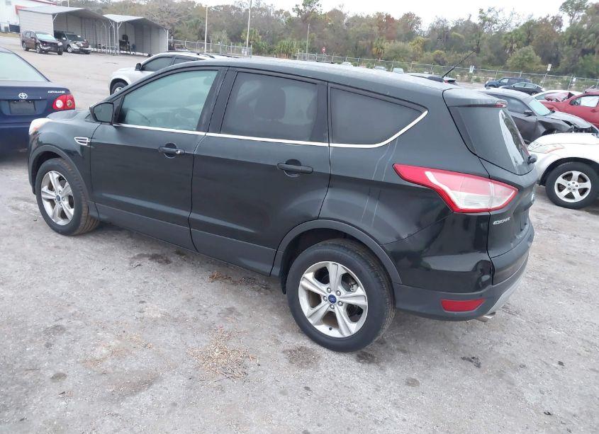 Photo 3 of 2015 Ford Escape SE (VIN 1FMCU0GXXFUB33303)