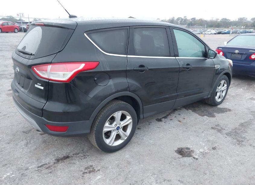 Photo 4 of 2015 Ford Escape SE (VIN 1FMCU0GXXFUB33303)