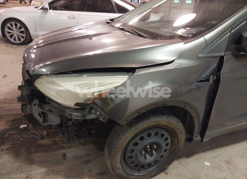 Photo 14 of 2015 Ford Escape SE (VIN 1FMCU0GXXFUB45256)