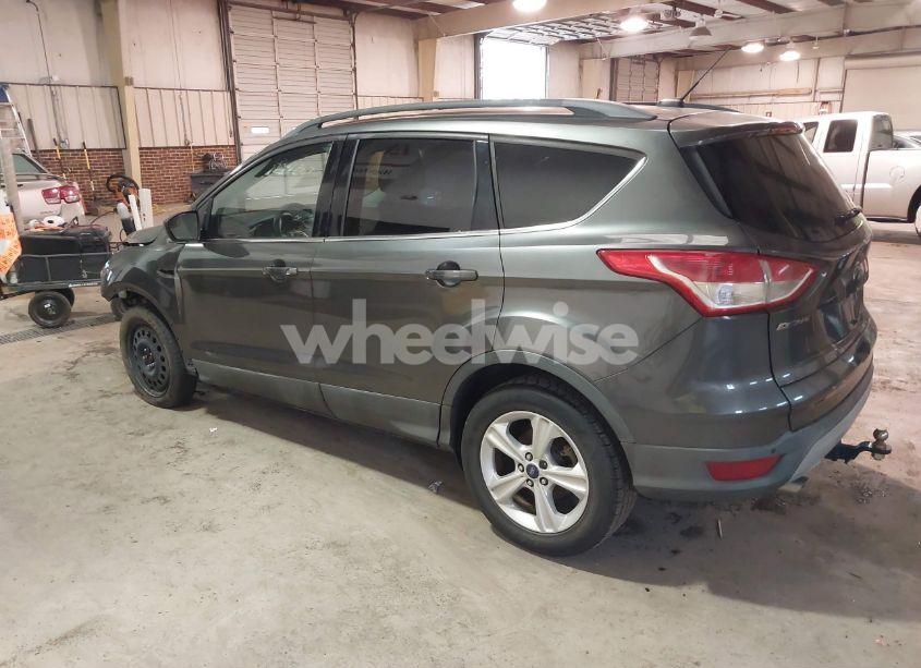 Photo 3 of 2015 Ford Escape SE (VIN 1FMCU0GXXFUB45256)