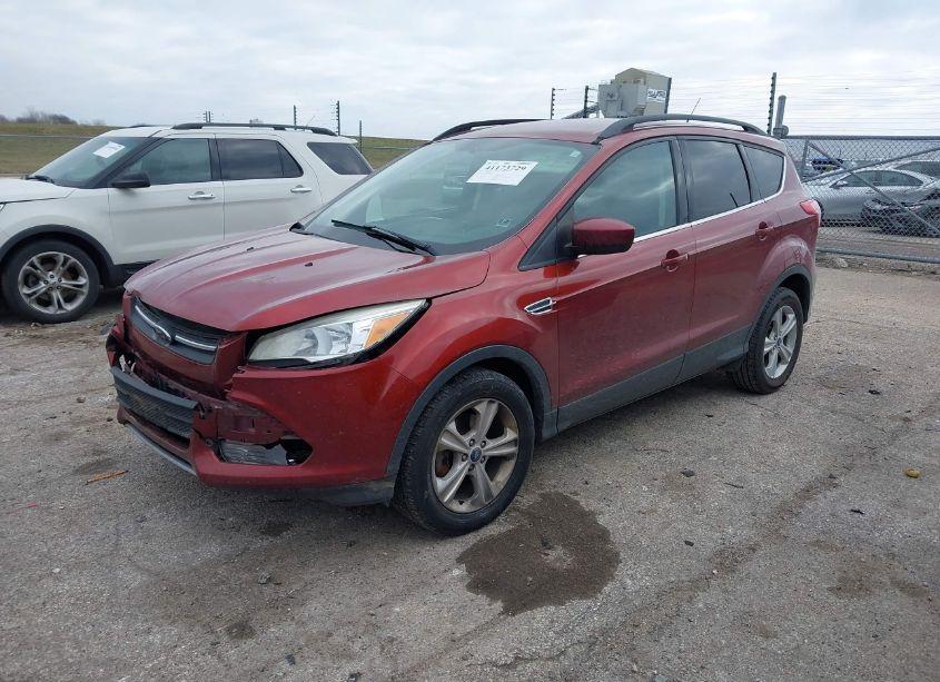 Photo 2 of 2015 Ford Escape SE (VIN 1FMCU0GXXFUB46696)