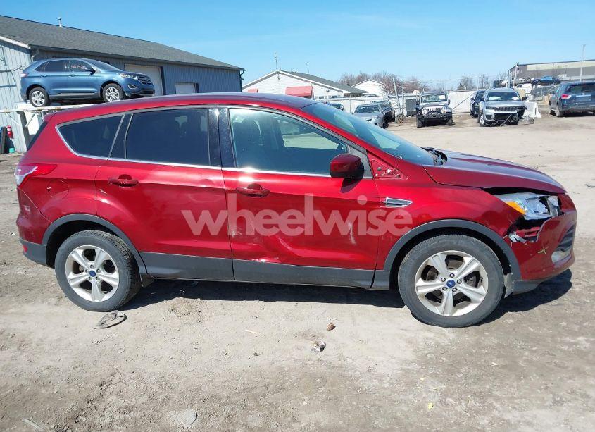 Photo 13 of 2015 Ford Escape SE (VIN 1FMCU0GXXFUB70223)