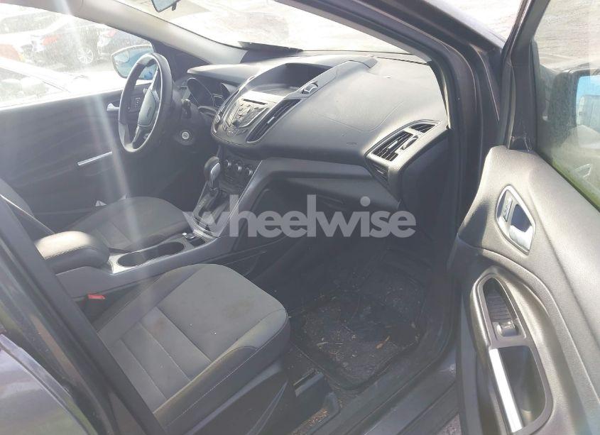 Photo 5 of 2015 Ford Escape SE (VIN 1FMCU0GXXFUB71159)