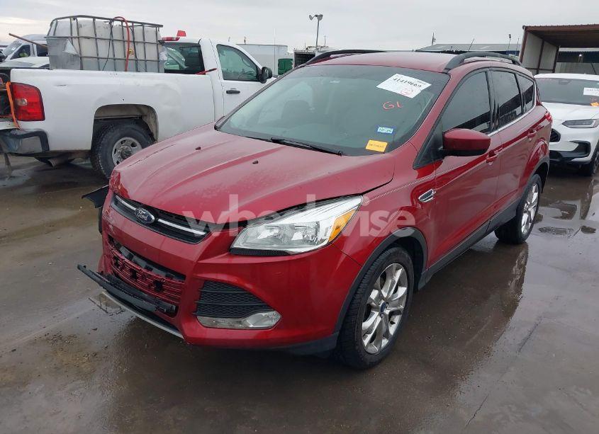 Photo 2 of 2015 Ford Escape SE (VIN 1FMCU0GXXFUC74470)