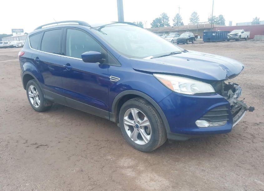 2015 Ford Escape SE (VIN 1FMCU0GXXFUC81824) main photo