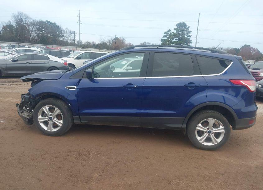 Photo 15 of 2015 Ford Escape SE (VIN 1FMCU0GXXFUC81824)