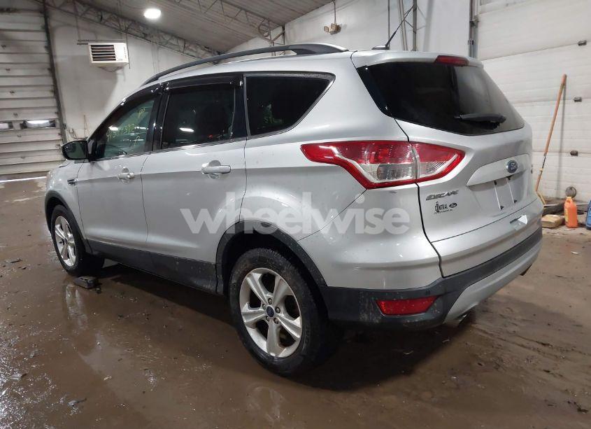 Photo 3 of 2016 Ford Escape SE (VIN 1FMCU0GXXGUA03121)
