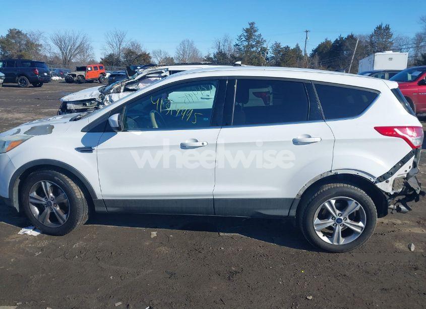 Photo 15 of 2016 Ford Escape SE (VIN 1FMCU0GXXGUA13907)