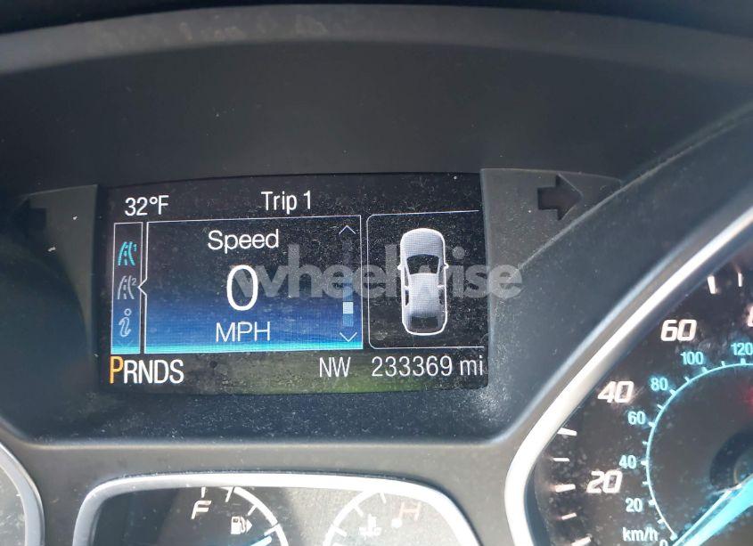 Photo 16 of 2016 Ford Escape SE (VIN 1FMCU0GXXGUA13907)