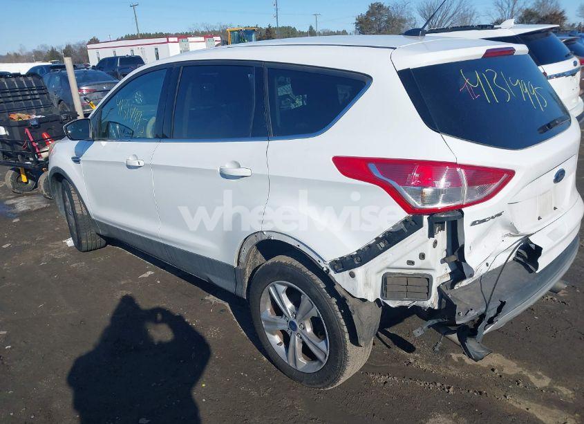 Photo 3 of 2016 Ford Escape SE (VIN 1FMCU0GXXGUA13907)