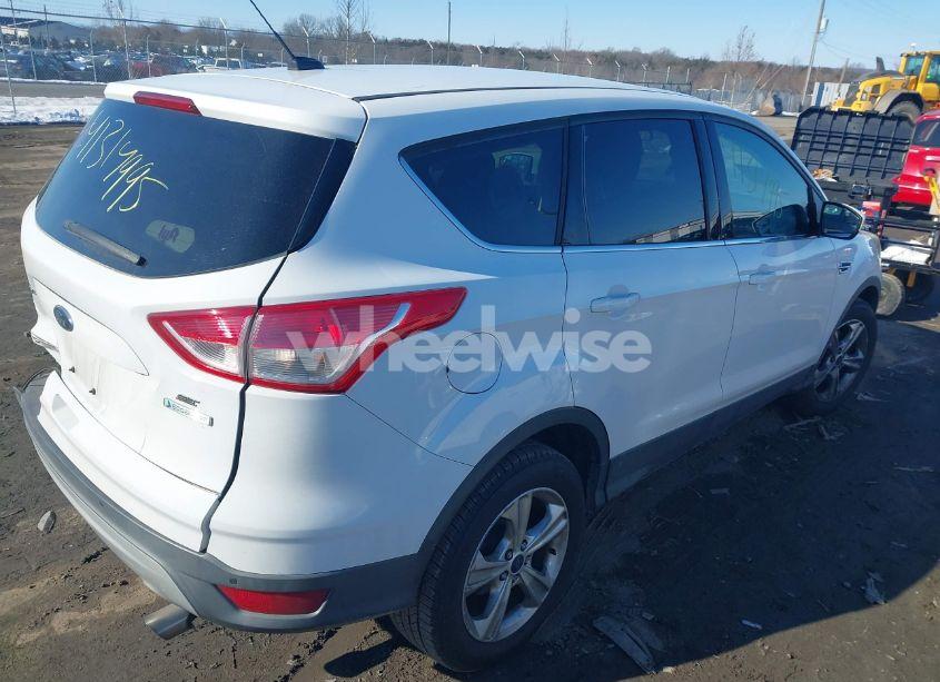 Photo 4 of 2016 Ford Escape SE (VIN 1FMCU0GXXGUA13907)